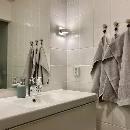 Huoneisto Scandinavian With Private Sauna *